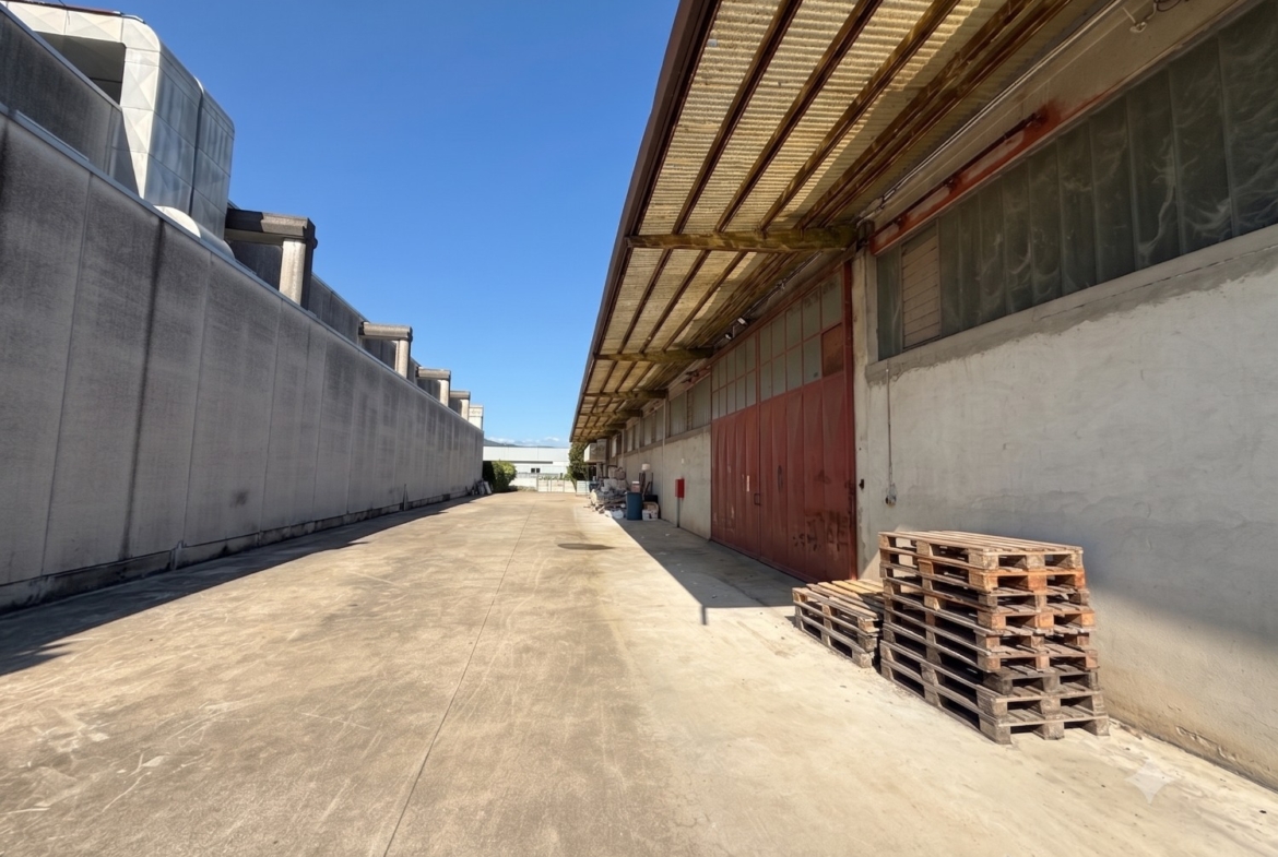 Caldogno - Capannone industriale indipendente