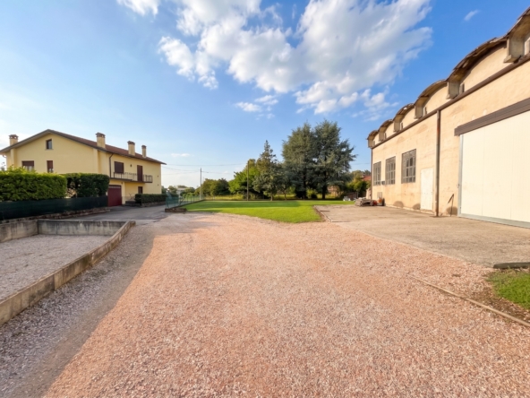 Breganze - capannone