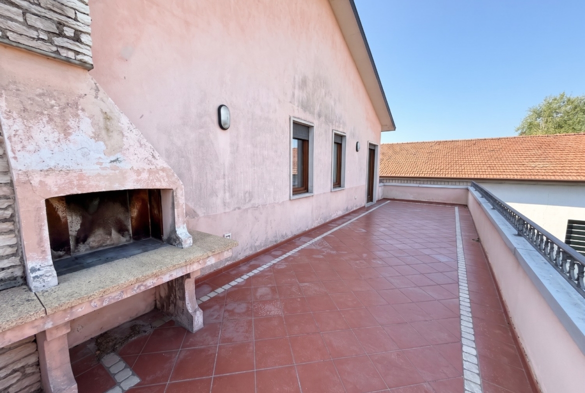 Thiene - CASA INDIPENDENTE CON GARAGE E GIARDINO