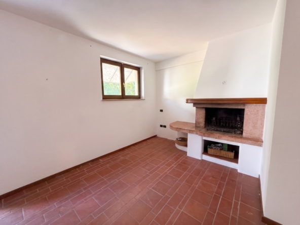 Thiene - CASA INDIPENDENTE CON GARAGE E GIARDINO