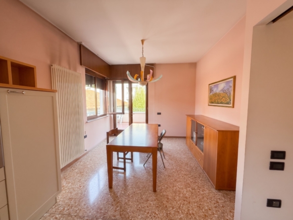 Thiene - CASA INDIPENDENTE CON GARAGE E GIARDINO