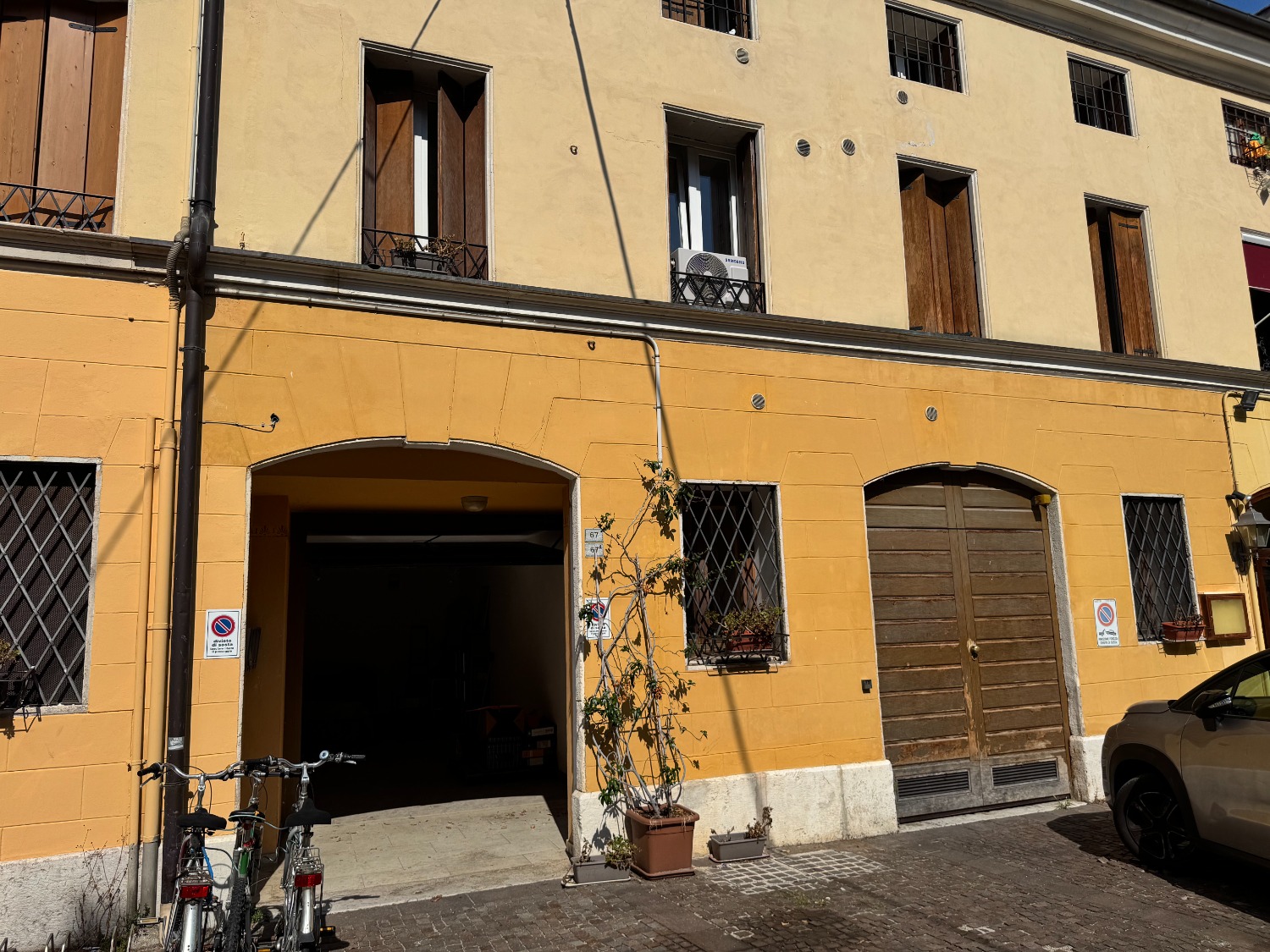 Thiene - garage in centro