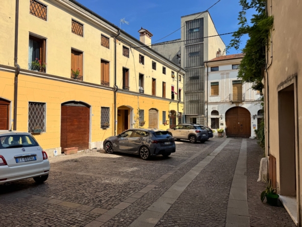 Thiene - garage in centro